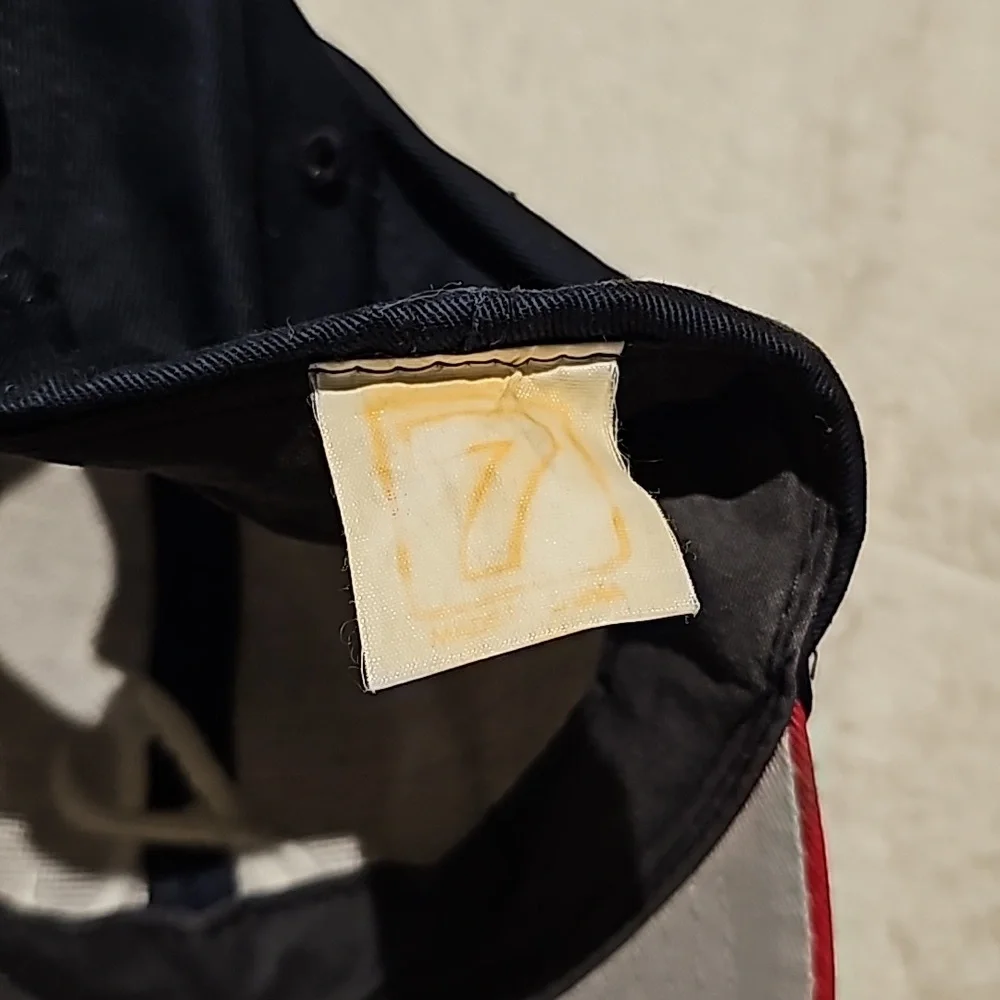 Atlanta Braves Red billed ball cap - Picture 8 of 8